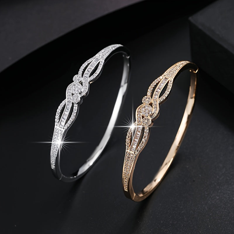 Women's Elegant Golden-Tone Bracelet - Interlocking Loop Design with Sparkling Accent Stones, Everyday & Party Jewelry for Formal Casual Outfits - Year-Round Luxury Accessory, Synthetic Zirconia Stone Embellishments, Highend